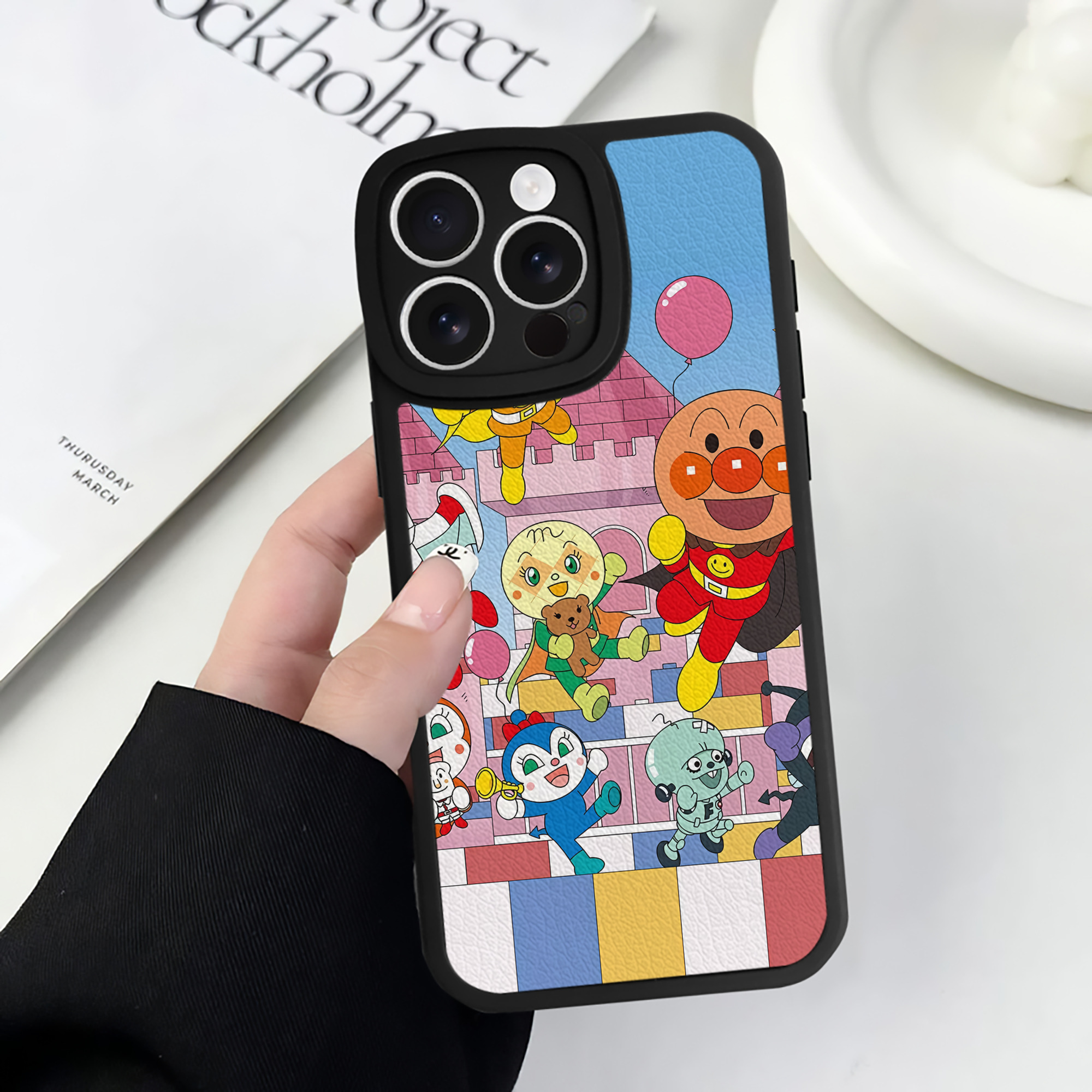（画像用） アンパンマン Anpanman 【iPhone 16シリーズ対応】シリコンスマホケース（レザー調） 材質：シリコン